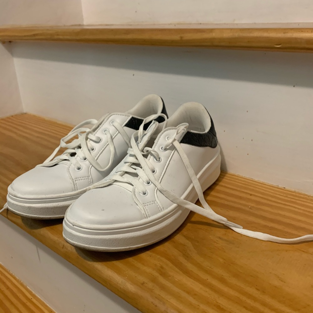 Top shop women’s size 9 sneakers
